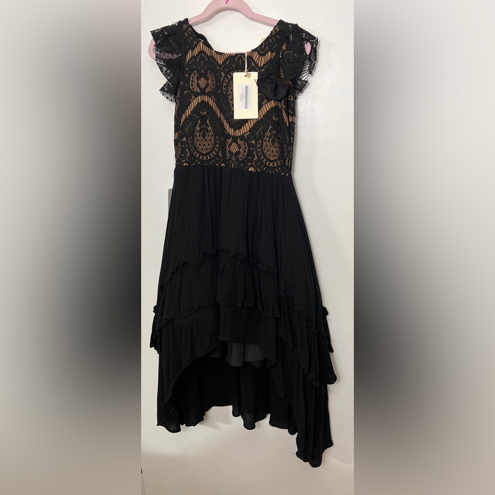 Joyfolie Elegant Black and Tan Dress